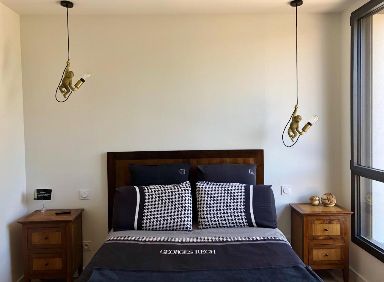 Hotelya - Lille Villeneuve D'Ascq ภายนอก รูปภาพ