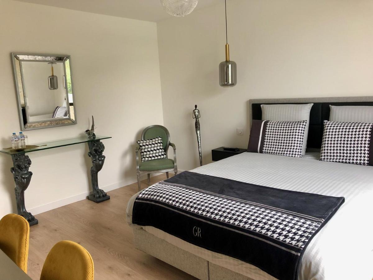 Hotelya - Lille Villeneuve D'Ascq ภายนอก รูปภาพ