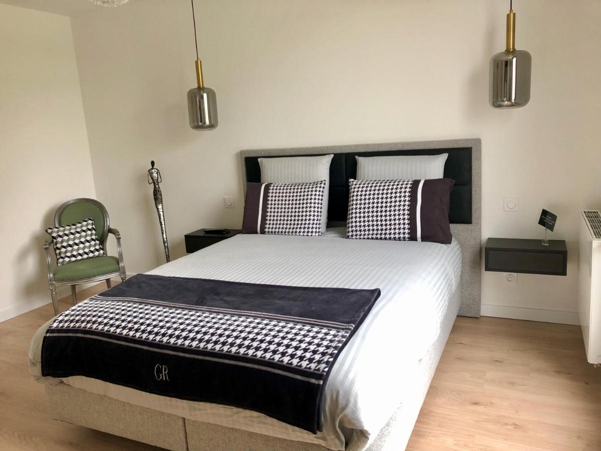 Hotelya - Lille Villeneuve D'Ascq ภายนอก รูปภาพ